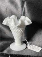 50% OFF! VTG Ruffled Cone Scalloped Edge Fenton