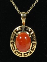 14K Yellow gold cabochon carnelian pendant with