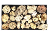 Complete and Partial Geodes