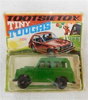 1975 Tootsie Toy #1250 Tiny Toughs car new in