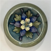 UNIQUE MOORCROFT WHITE COLUMBINE PIN DISH