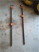 Set of pipe vices