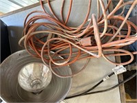 Extension cord and heat lamp