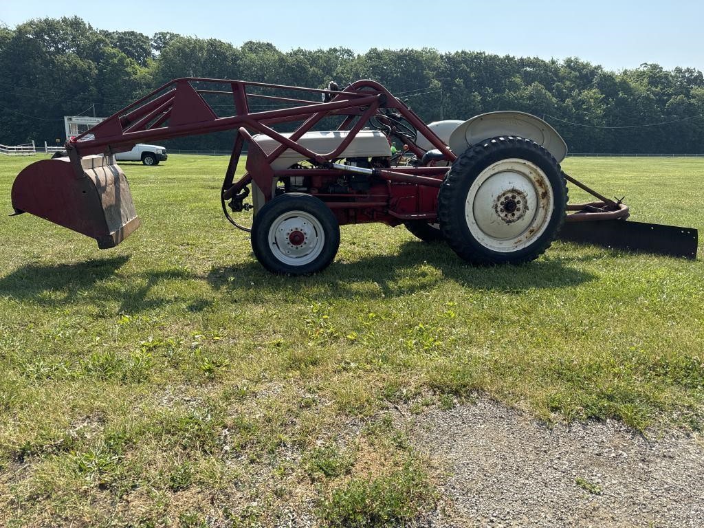 1951 Ford 8N Tractor w/ Wagner Loader & 6ft