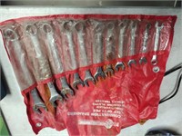 11 PIECE SET SAE WRENCHES