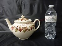 Vintage Johnson Bros Empire Grape Teapot
