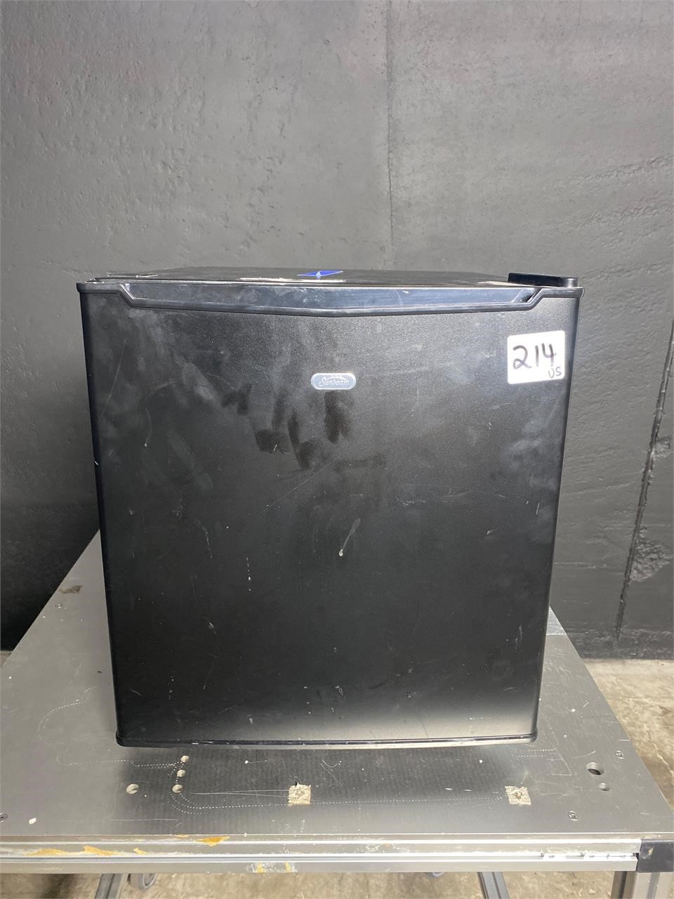 Sunbeam REFSB17B 1.7 cu ft Mini Refrigerator