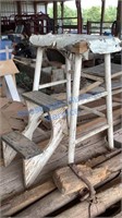 VINTAGE WHITE STEP STOOL