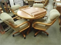 Rd. Kitchen Table w/ (4) Rolling Swivel Chairs +