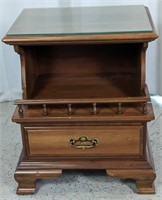 Wooden Single Drawer Nightstand