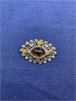 Vintage amber color stones brooch