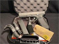 Glock 22gen4 Pus 40 2magazines ,case handles