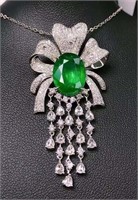 3.9ct Natural Emerald 18Kt Gold Pendant