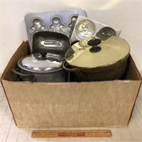 MIXED BAKING AND COOKWARE