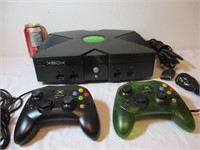 Xbox original avec 2 manettes