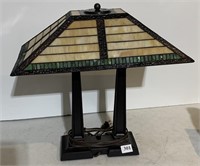 DESK LAMP-STAINED GLASS SHADE 19.5" H X 19" W X