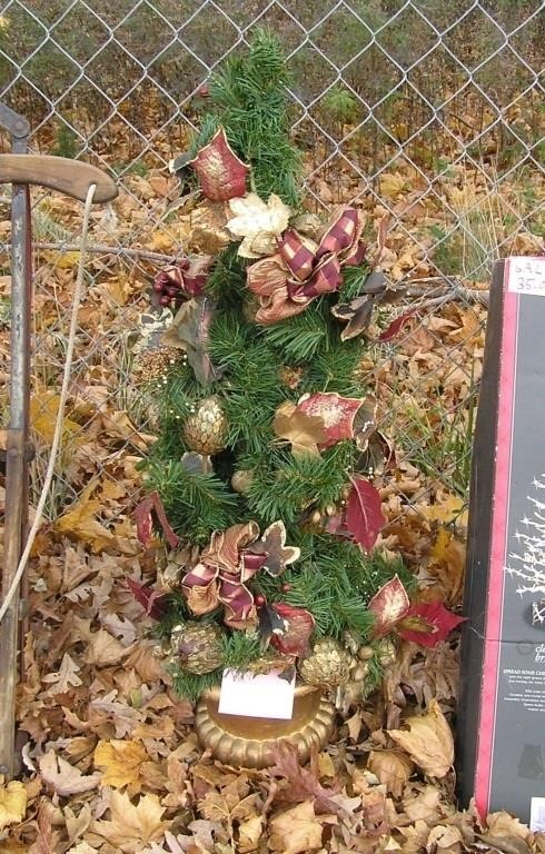 3 foot folk art holiday tree in pot