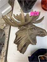 LARGE MOOSE THEME WALL DECOR