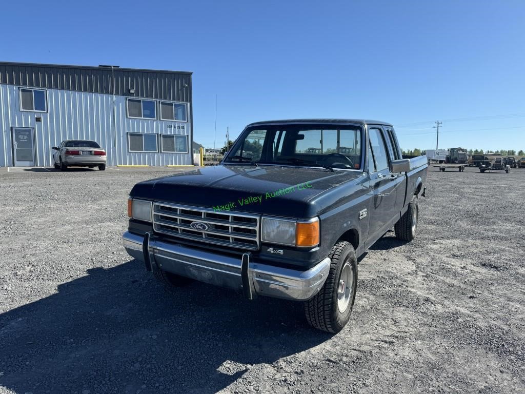 1988 Ford F-150 Extended Cab 4WD Pickup