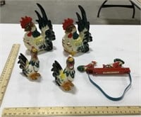 Lot of ceramic roosters