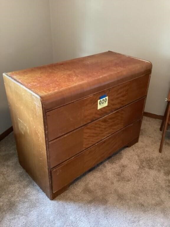 Mid century 3 drawer dresser