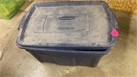 RUBBERMAID ROUGHNECK TOTE