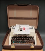 Vintage Facit 1620 Typewriter