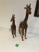 giraffe statues