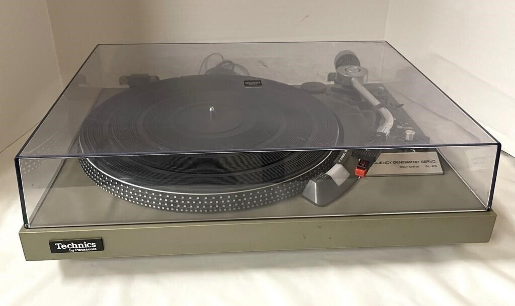 Vintage Technics Turntable