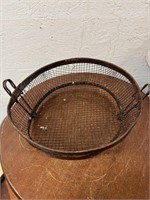 Vintage 13" Wired Handled Egg Basket