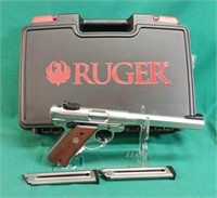 New! Ruger mark IV 22LR Competition pistol 2