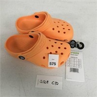 CROCS CLASSIC CLOG CANTALOUPE SIZE C10