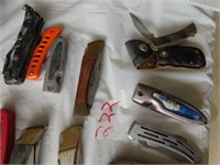12 miscellaneous pocket knives