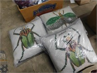 COLLECTION OF 3 PILLOW GRANDINROAD ACCENT PILLOWS