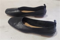 Size 9W Time & Tru Memory Foam Slip-On Shoes