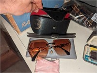 Fashion sun Glass and two cases
