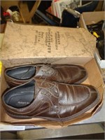 ROBERT WAYNE SHOES SZ UNK