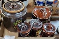 FLAT OF BROWN CROCK CONTAINERS