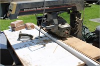 RADIAL ARM SAW WITH CABINET