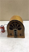 Museum Thomas series replica radio