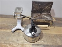 Vintage Kitchen Wares (no cord for waffle maker)