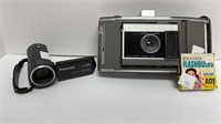 Polaroid Land Camera model J66 w/ flashbulbs,