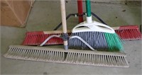 (2) PUSH BROOMS, OTHER BROOM