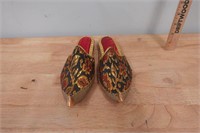 Vtg Handmade Embroidered Slippers