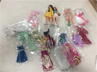 60’s Dawn & Angie Dolls Plus 14 Groovy Outfits