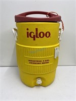 Igloo Beverage Transport/Server