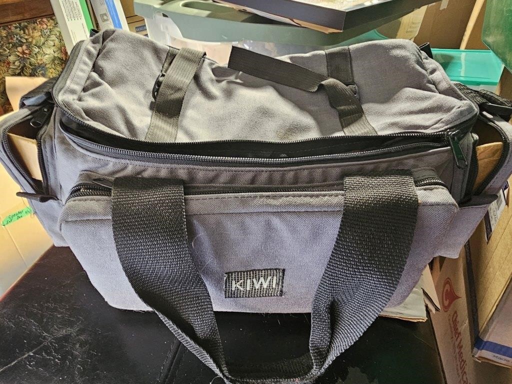 Kiwi Carry-on looks unused