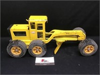 Tonka Road grader