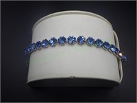 Stunning mid-century Weiss crystal bracelet!