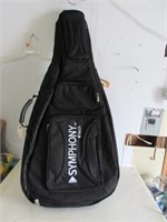 SYMPHONY SOFT GUITAR CASE-ALMOST NEW
